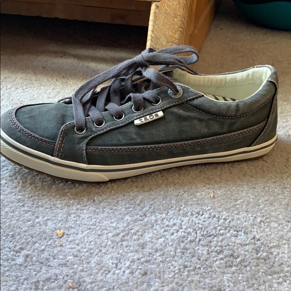 Taos Canvas Shoes - Picture 4 of 4